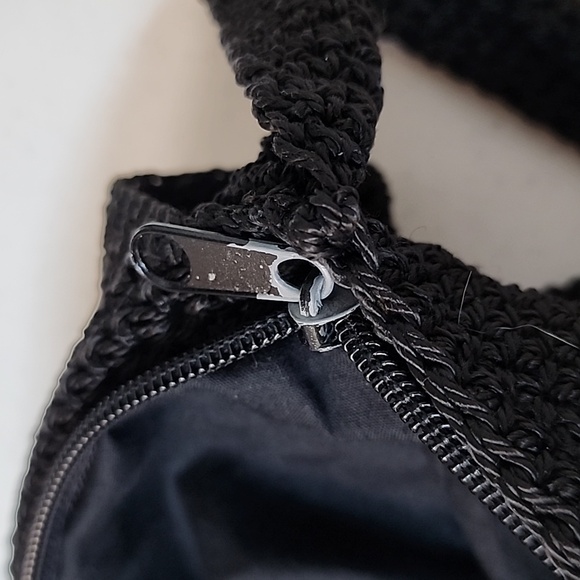 Black Crochet Purse with Zipper - Picture 5 of 5